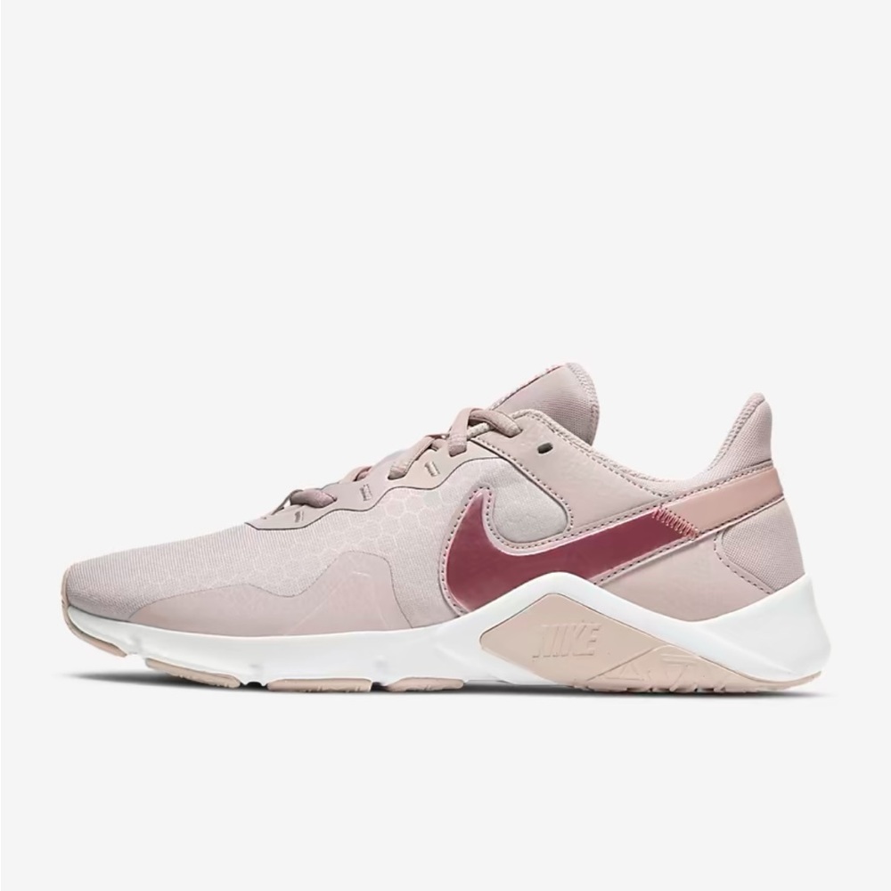 Nike Womens Legend Essential 2
